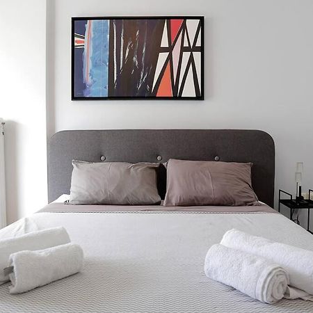 Charming Apartment Near Center Афины Экстерьер фото