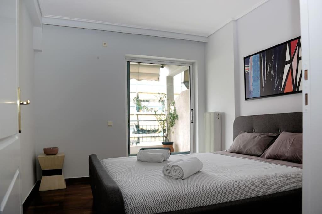 Charming Apartment Near Center Афины Экстерьер фото